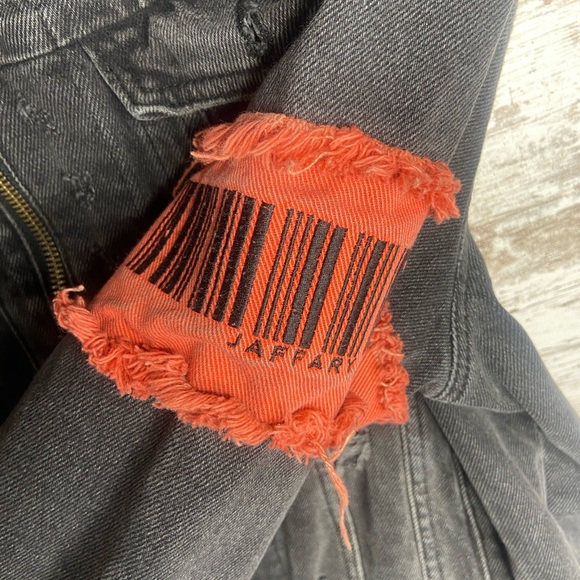 Jaffary Studios distressed denim light black trucker jacket love Sz medium EUC - Picture 8 of 9